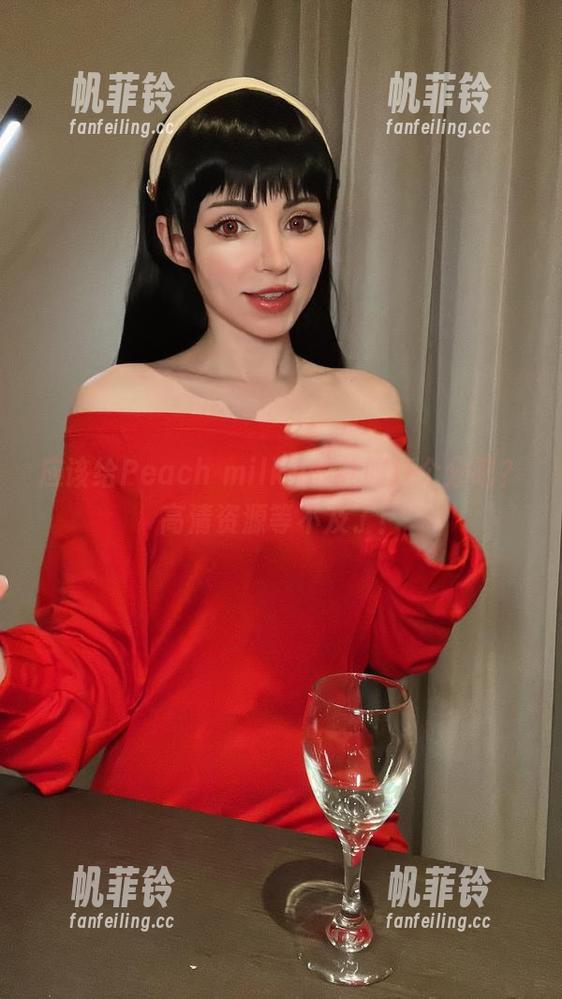 Peach milky 应该给Peach milky的礼服打个分吧?高清资源等不及了!